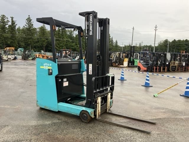 Reach Forklift — Auction (lot 8461-4216)