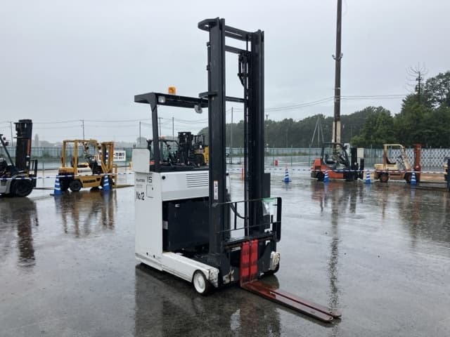 Reach Forklift — Auction (lot 8461-4219)