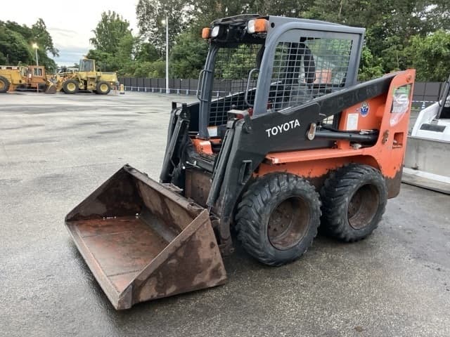 SKID STEER LOADER — Auction (lot 8461-439)