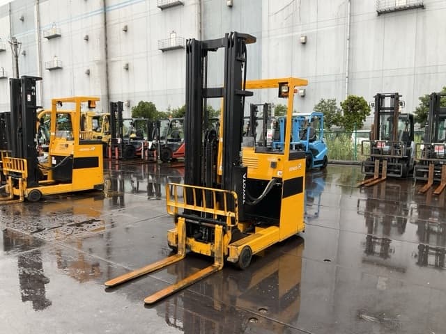 Reach Forklift — Auction (lot 8461-44001)
