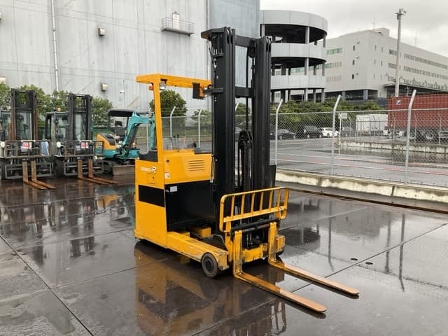 Reach Forklift — Auction (lot 8461-44001)