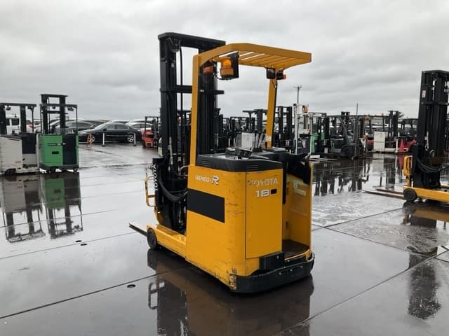 Reach Forklift — Auction (lot 8461-44001)