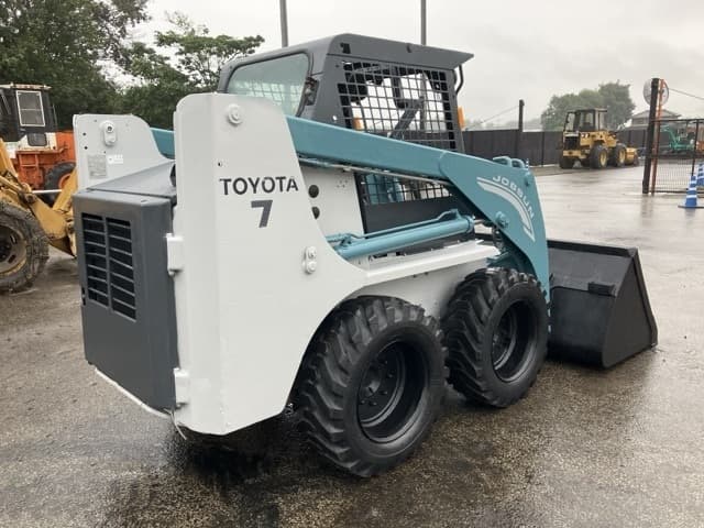 SKID STEER LOADER — Auction (lot 8461-444)