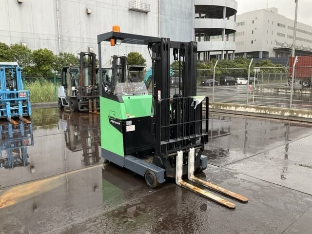 Reach Forklift — Auction (lot 8461-45003)