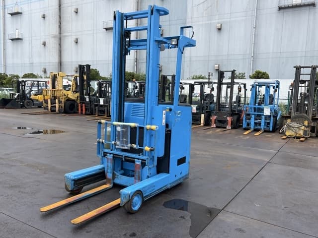 Reach Forklift — Auction (lot 8461-45803)