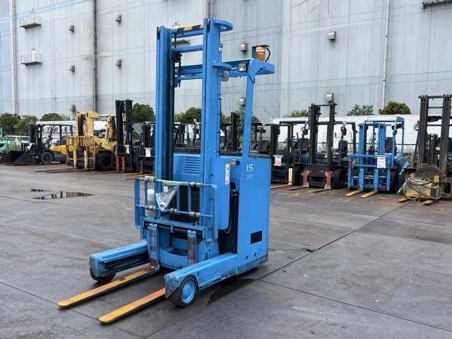 Reach Forklift — Auction (lot 8461-45804)
