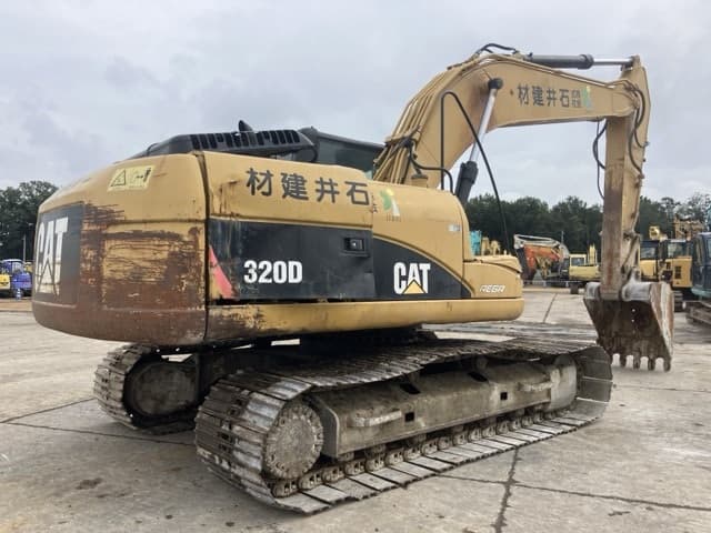 EXCAVATOR — Auction (lot 8461-46)