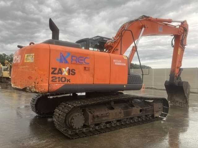 EXCAVATOR — Auction (lot 8461-474)