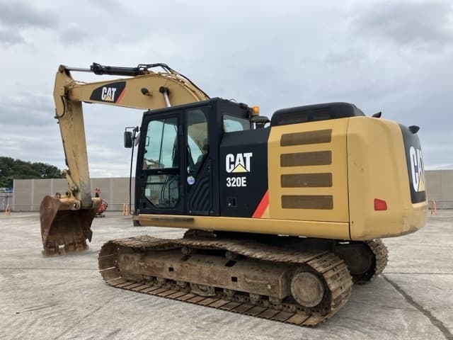 EXCAVATOR — Auction (lot 8461-475)