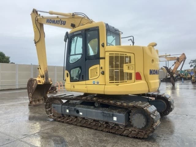 EXCAVATOR — Auction (lot 8461-476)