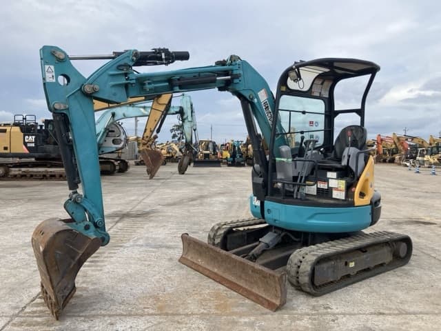 MINI EXCAVATOR — Auction (lot 8461-48)