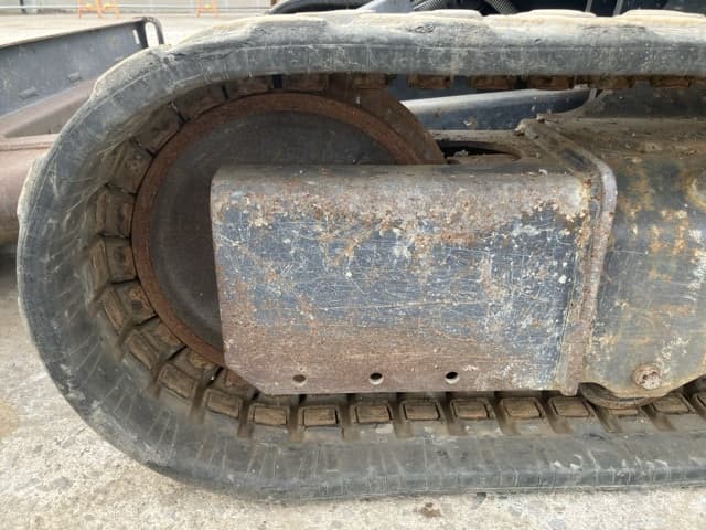 MINI EXCAVATOR — Auction (lot 8461-48)