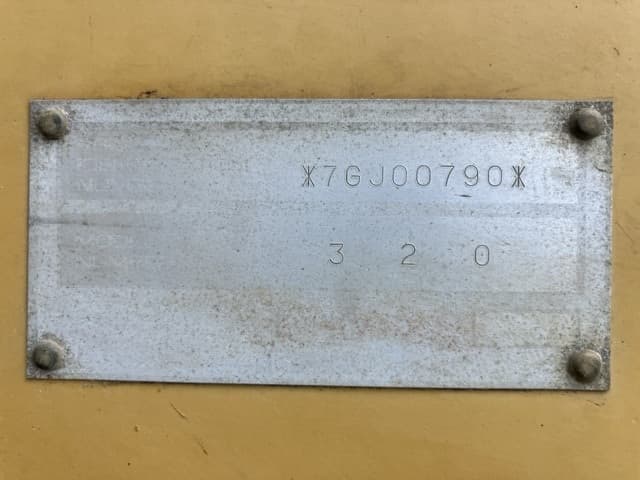 EXCAVATOR — Auction (lot 8461-480)