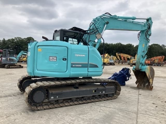 EXCAVATOR — Auction (lot 8461-484)