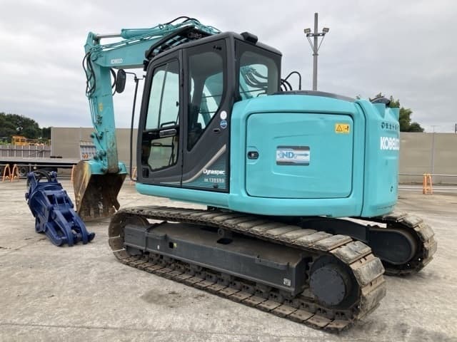 EXCAVATOR — Auction (lot 8461-484)