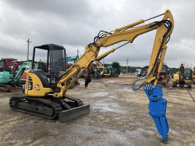 MINI EXCAVATOR — Auction (lot 8461-49)
