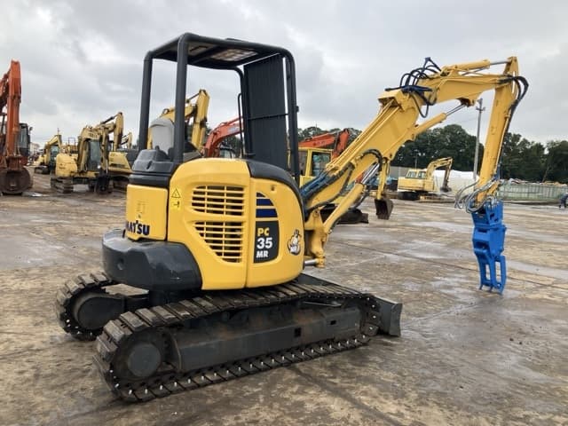 MINI EXCAVATOR — Auction (lot 8461-49)