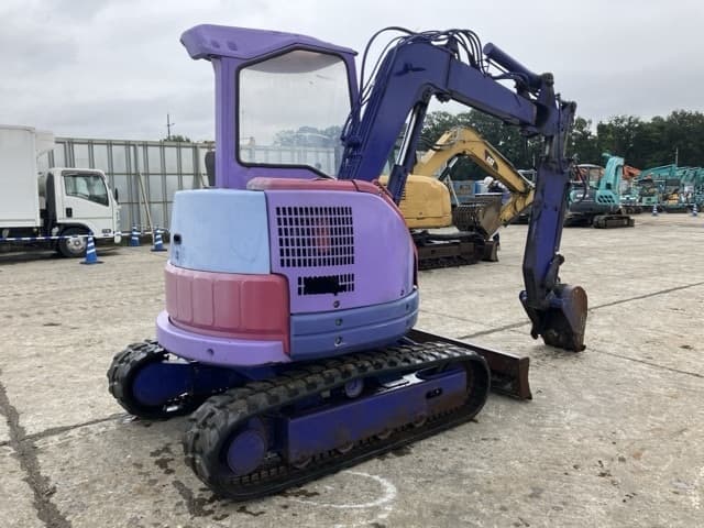 MINI EXCAVATOR — Auction (lot 8461-492)