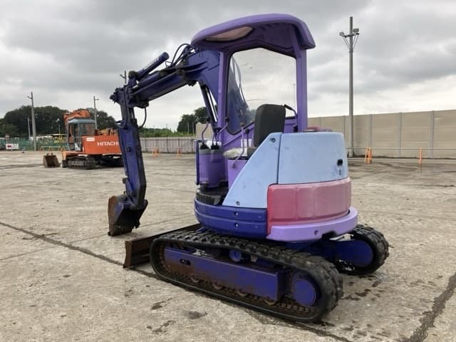 MINI EXCAVATOR — Auction (lot 8461-492)
