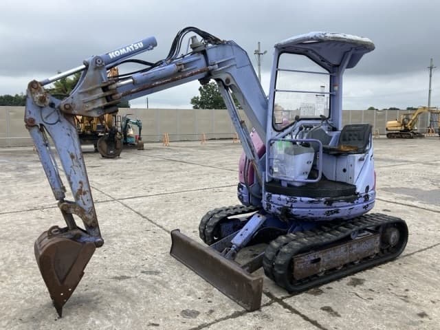 MINI EXCAVATOR — Auction (lot 8461-493)