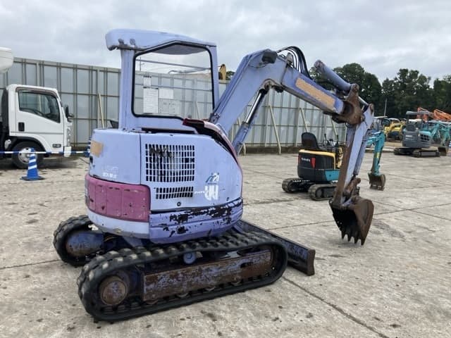 MINI EXCAVATOR — Auction (lot 8461-493)