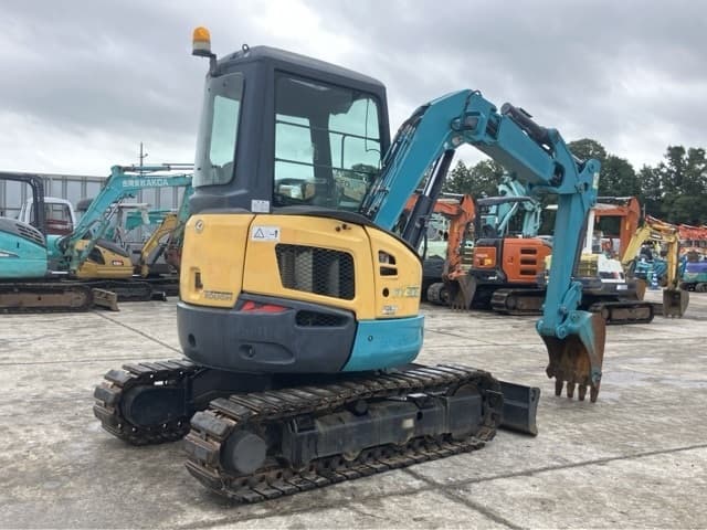 MINI EXCAVATOR — Auction (lot 8461-495)
