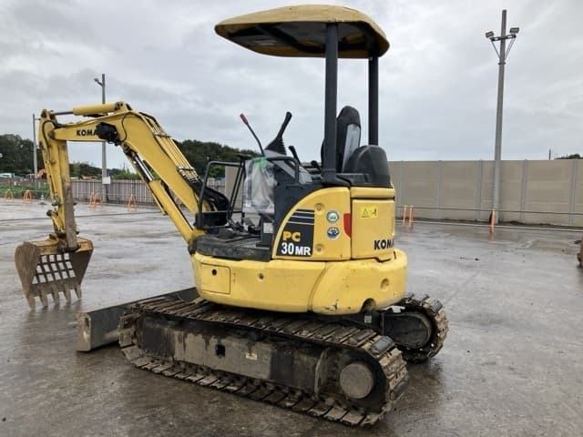 MINI EXCAVATOR — Auction (lot 8461-499)