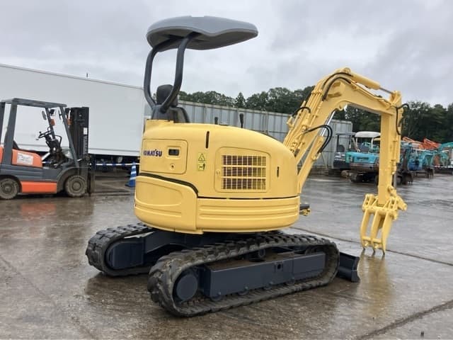 MINI EXCAVATOR — Auction (lot 8461-500)