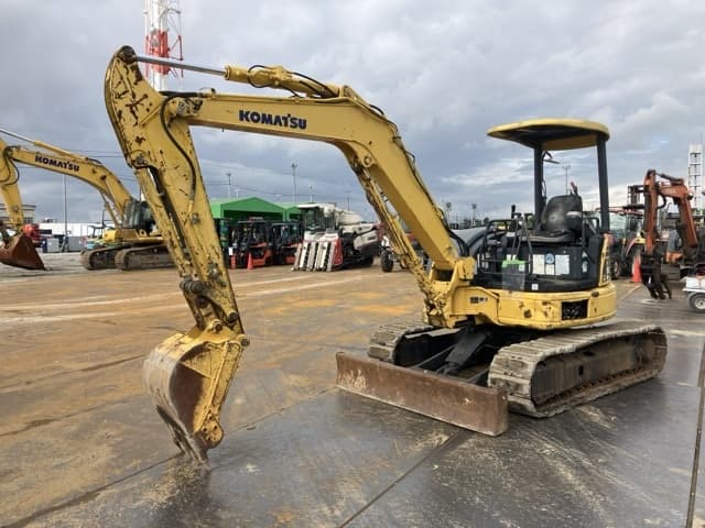 MINI EXCAVATOR — Auction (lot 8461-50004)