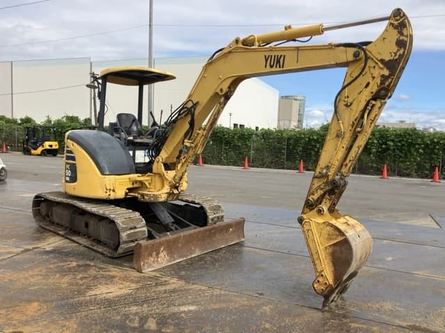 MINI EXCAVATOR — Auction (lot 8461-50004)