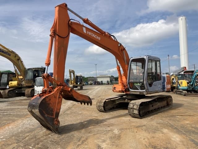 EXCAVATOR — Auction (lot 8461-50017)