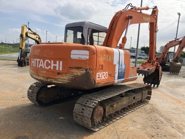 EXCAVATOR — Auction (lot 8461-50017)