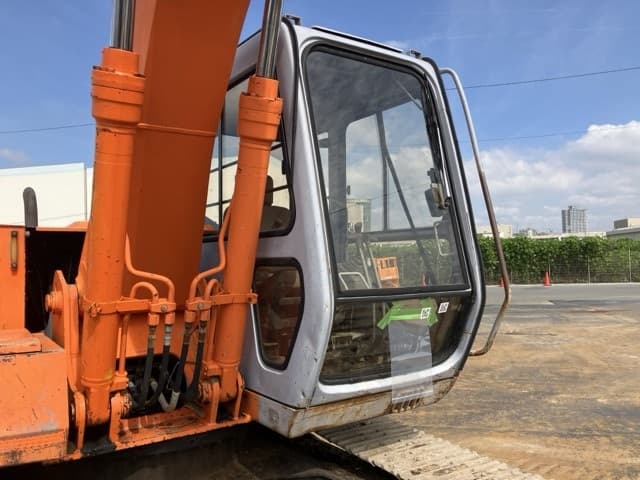 EXCAVATOR — Auction (lot 8461-50017)