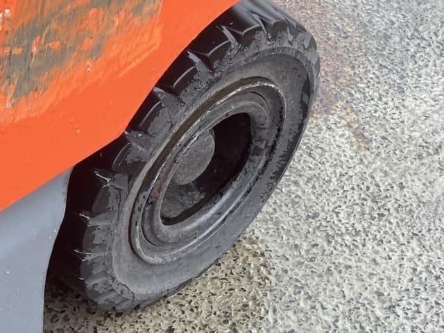 Battery Forklift — Auction (lot 8461-5002)
