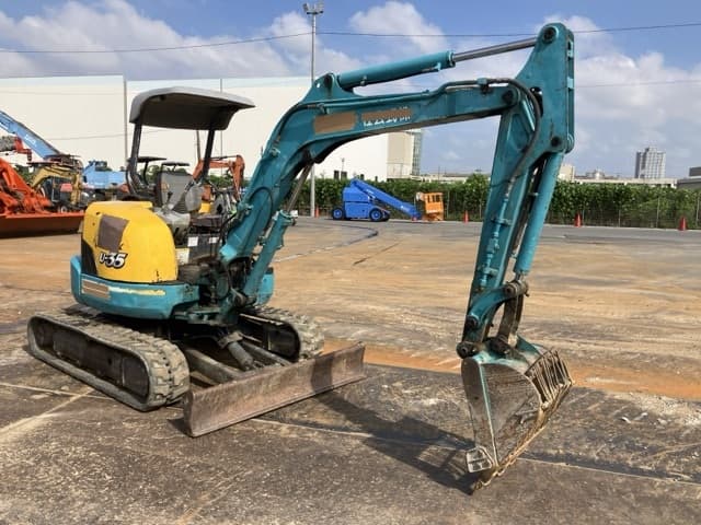 MINI EXCAVATOR — Auction (lot 8461-50023)