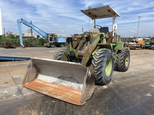 WHEEL LOADER — Auction (lot 8461-50024)