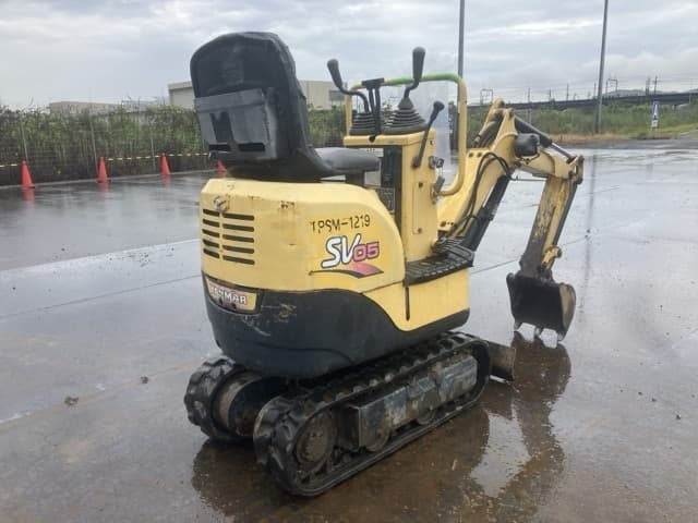 MINI EXCAVATOR — Auction (lot 8461-50030)