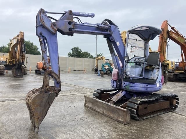 MINI EXCAVATOR — Auction (lot 8461-503)