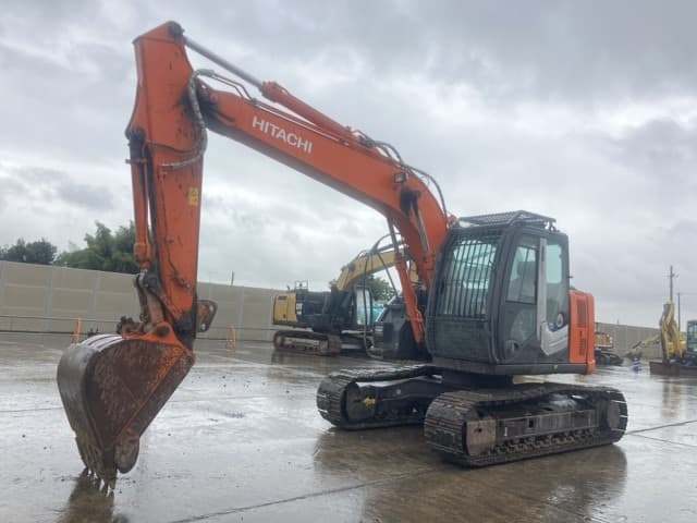 EXCAVATOR — Auction (lot 8461-51)