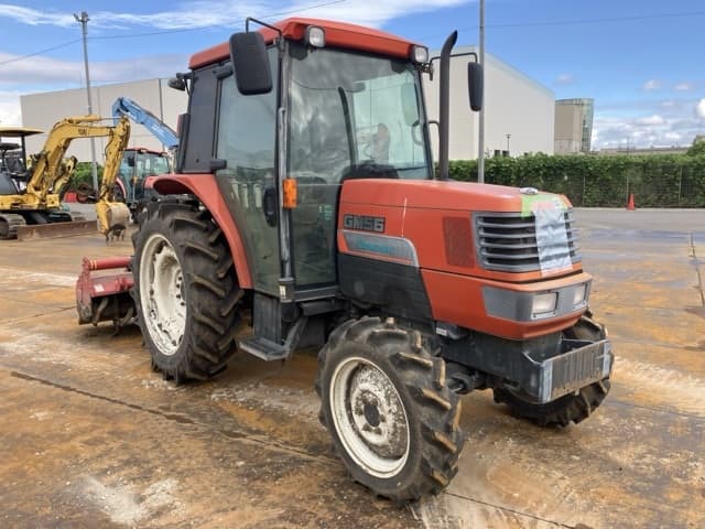 Tractor — Auction (lot 8461-52002)