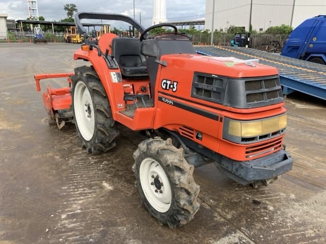 Tractor — Auction (lot 8461-52004)