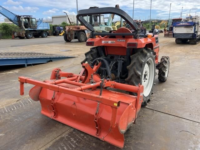 Tractor — Auction (lot 8461-52004)