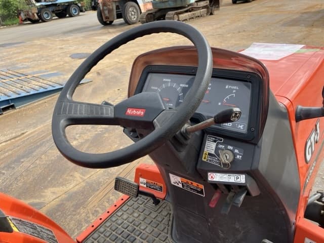 Tractor — Auction (lot 8461-52004)