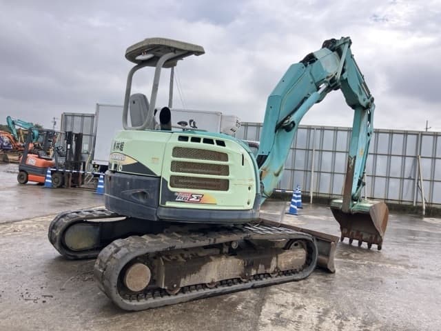 MINI EXCAVATOR — Auction (lot 8461-521)