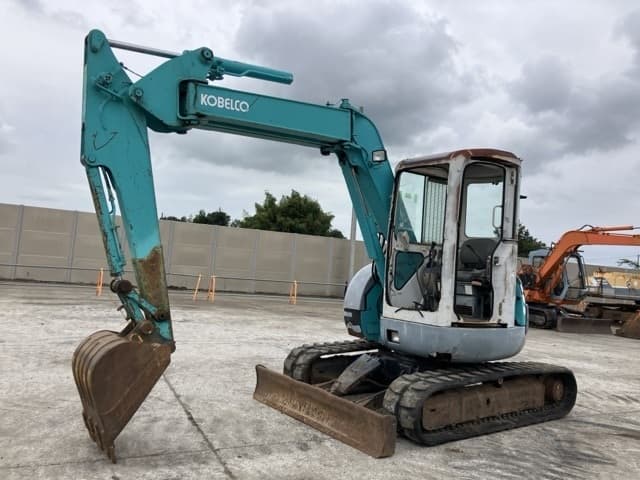 MINI EXCAVATOR — Auction (lot 8461-522)