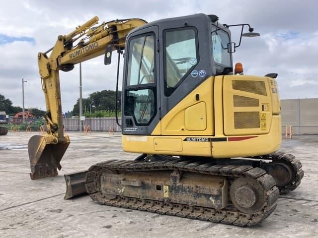 EXCAVATOR — Auction (lot 8461-528)