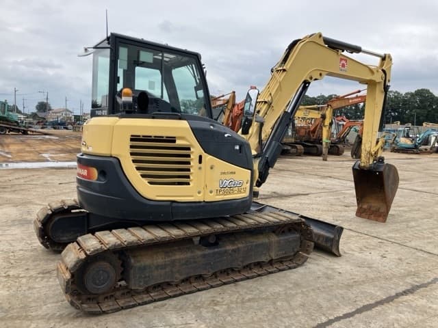 EXCAVATOR — Auction (lot 8461-536)