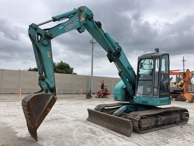 EXCAVATOR — Auction (lot 8461-539)
