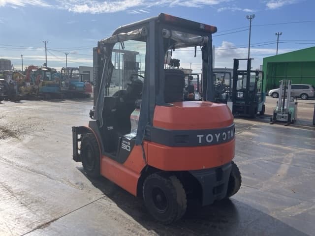 Battery Forklift — Auction (lot 8461-54009)