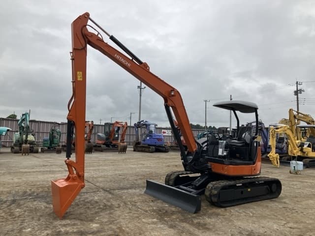 MINI EXCAVATOR — Auction (lot 8461-546)